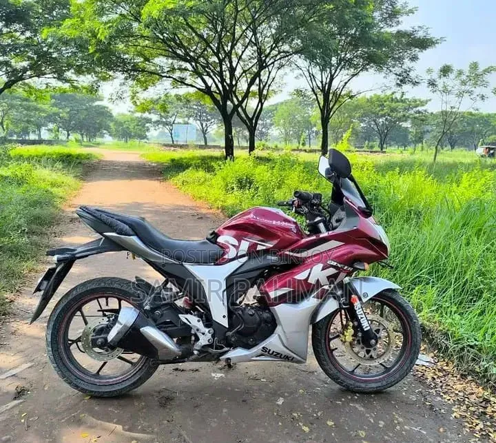 সুজুকি জিক্সার এসএফ ২০১৯ রেড