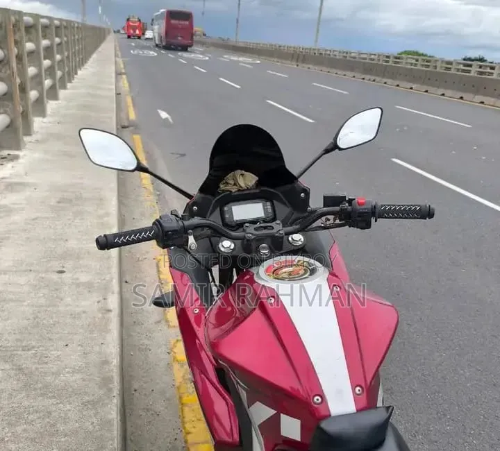 সুজুকি জিক্সার এসএফ ২০১৯ রেড