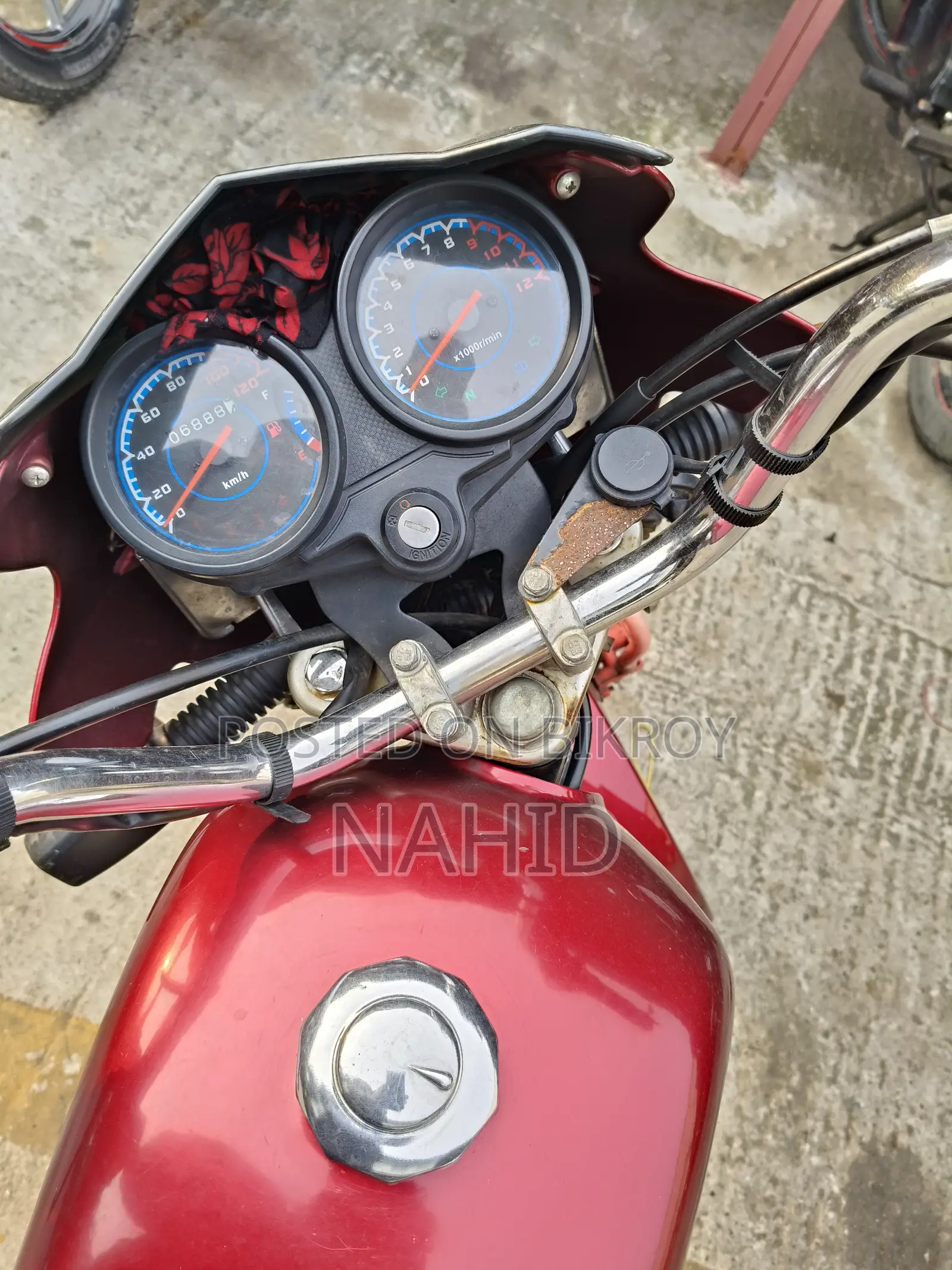 Runner AD80S-DELUXE 2022 Red