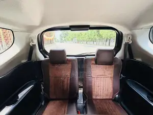 Toyota Sienta 1.5 Hybrid FWD (6-seater) 2016 Black