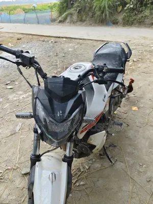 হিরো থ্রিলার ১৬০আর ২০২২ সাদা