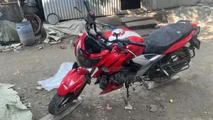 TVS Apache 160 4V 2021 Red