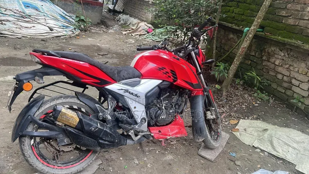 TVS Apache 160 4V 2021 Red