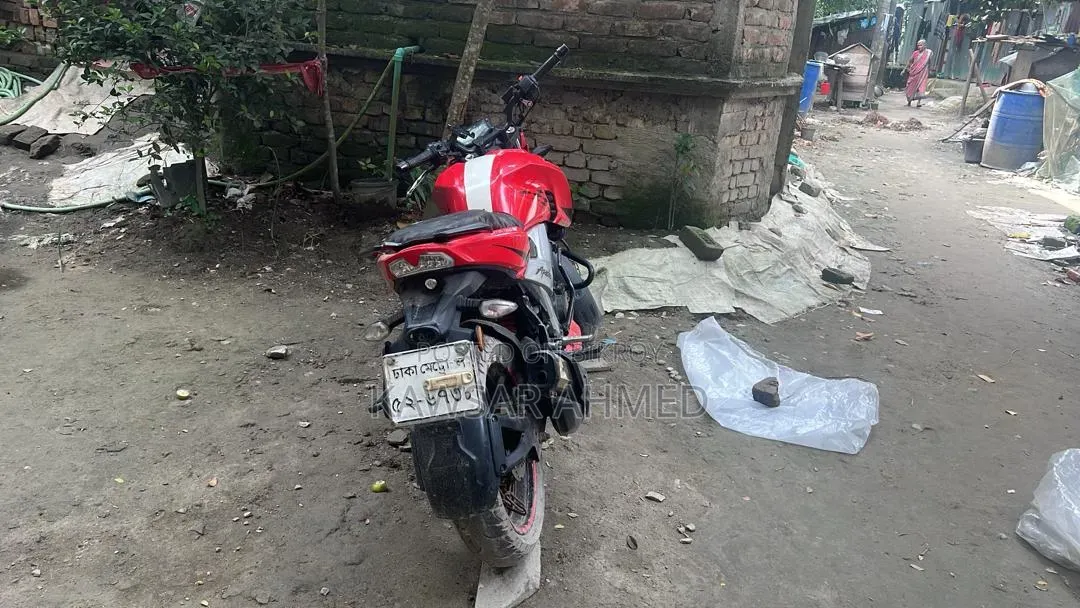 TVS Apache 160 4V 2021 Red