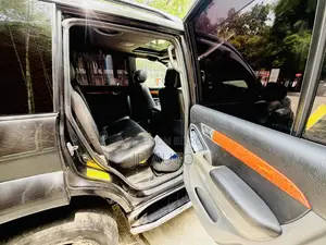 Toyota Land Cruiser Prado 2.7 5dr 2004 Black