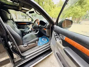 Toyota Land Cruiser Prado 2.7 5dr 2004 Black