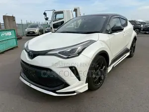 Toyota C-HR 2021 Pearl