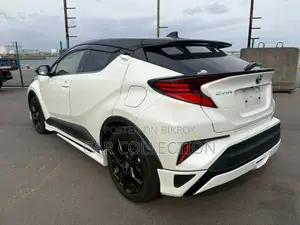 Toyota C-HR 2021 Pearl