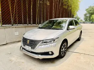 Toyota Premio 1.5 Front Wheel Drive 2016 Silver