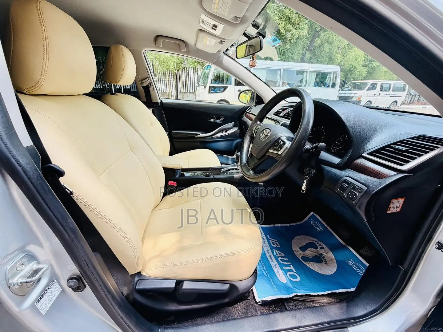 Toyota Premio 1.5 Front Wheel Drive 2016 Silver