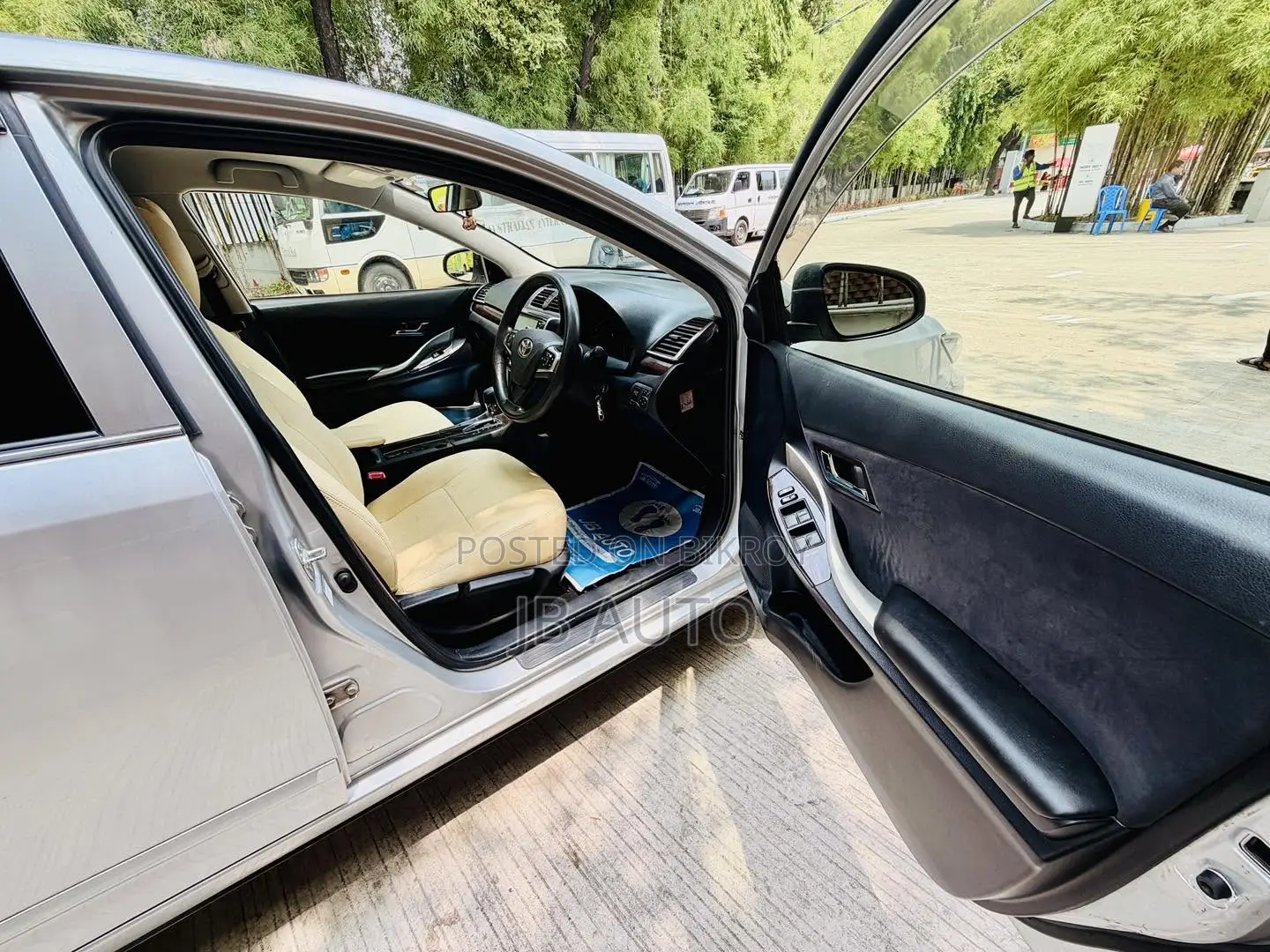 Toyota Premio 1.5 Front Wheel Drive 2016 Silver