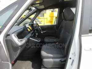 Toyota Noah 2023 Pearl