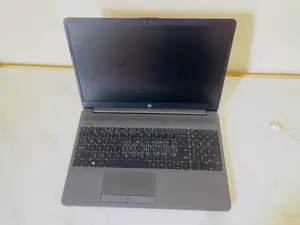 Laptop HP 250 G8 8GB Intel Core i3 HDD+SSD 1T