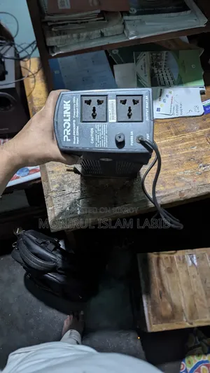 UPS Output 1.5 A