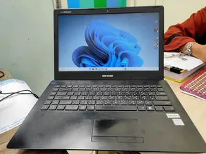 Laptop HP EliteBook 840 G8 4GB Intel Core i7 HDD+SSD 500GB