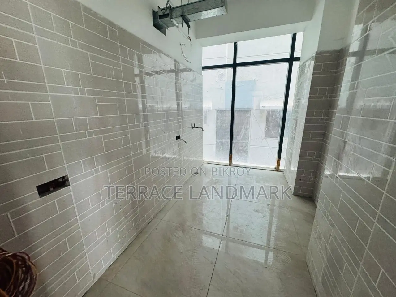 3bdrm Apartment in Basundhara for sale