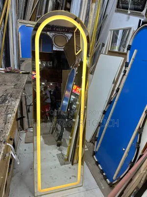 ৩ ইন ১ লাইটিং মিরর