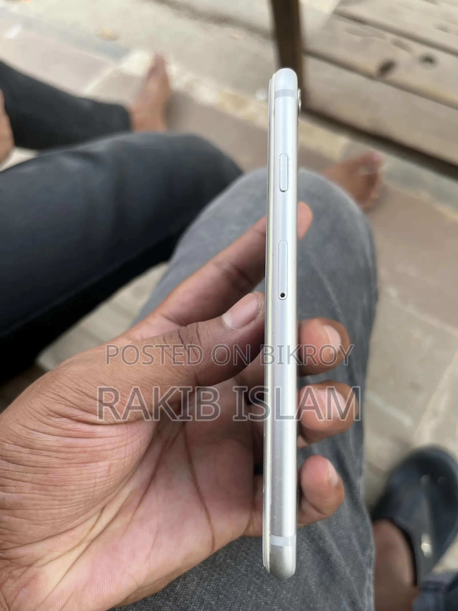 অ্যাপল আইফোন ৬ ৬৪ জিবি সাদা