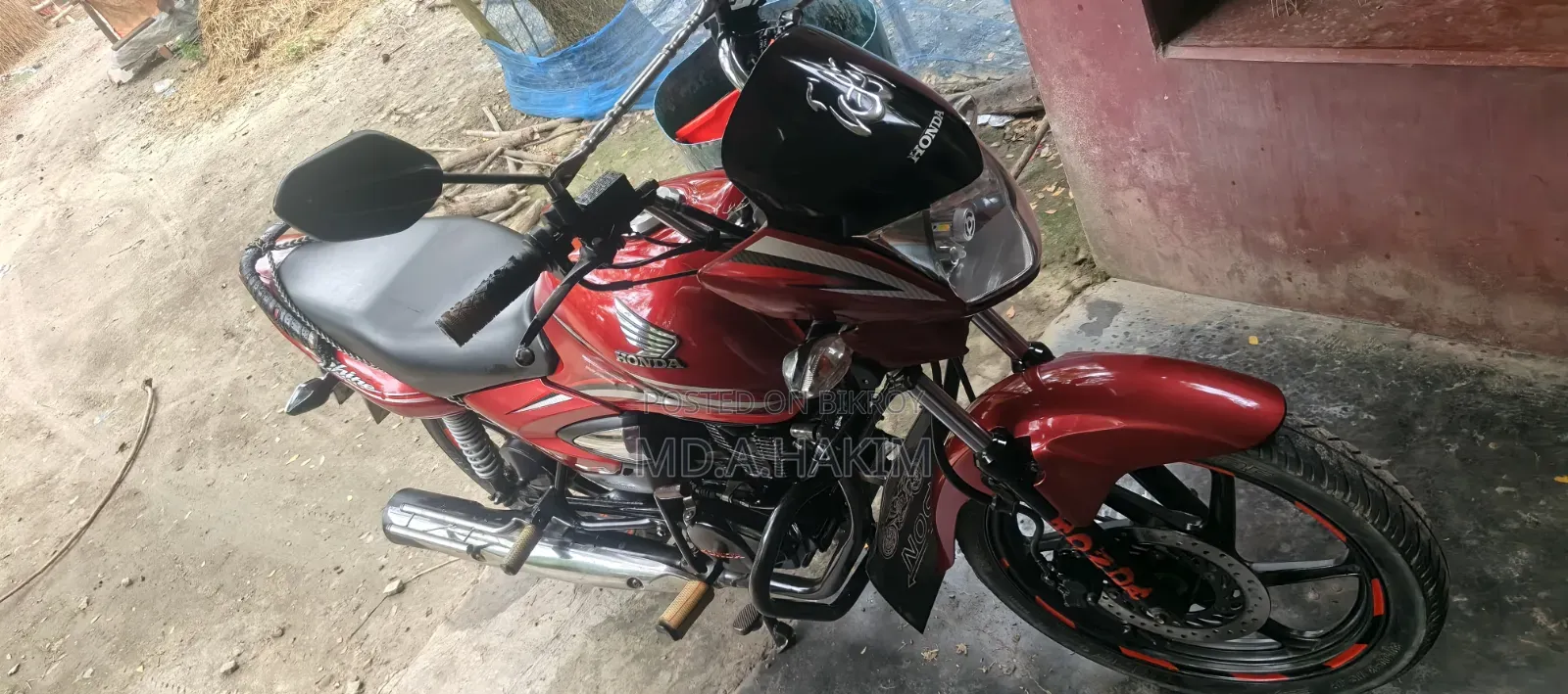 Honda CB 2017 Red
