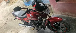 Honda CB 2017 Red
