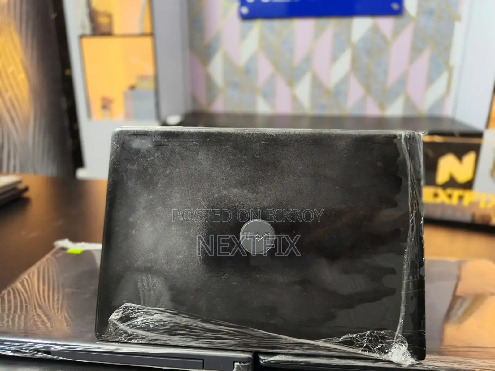 ল্যাপটপ ডেল ৮জিবি ইন্টেল এসএসডি ২৫৬জিবি
