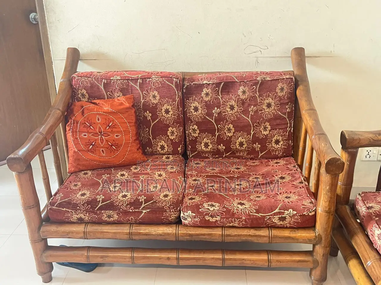 Shegun Wood Sofa (2+2+1) + Tea Table and Foam Included