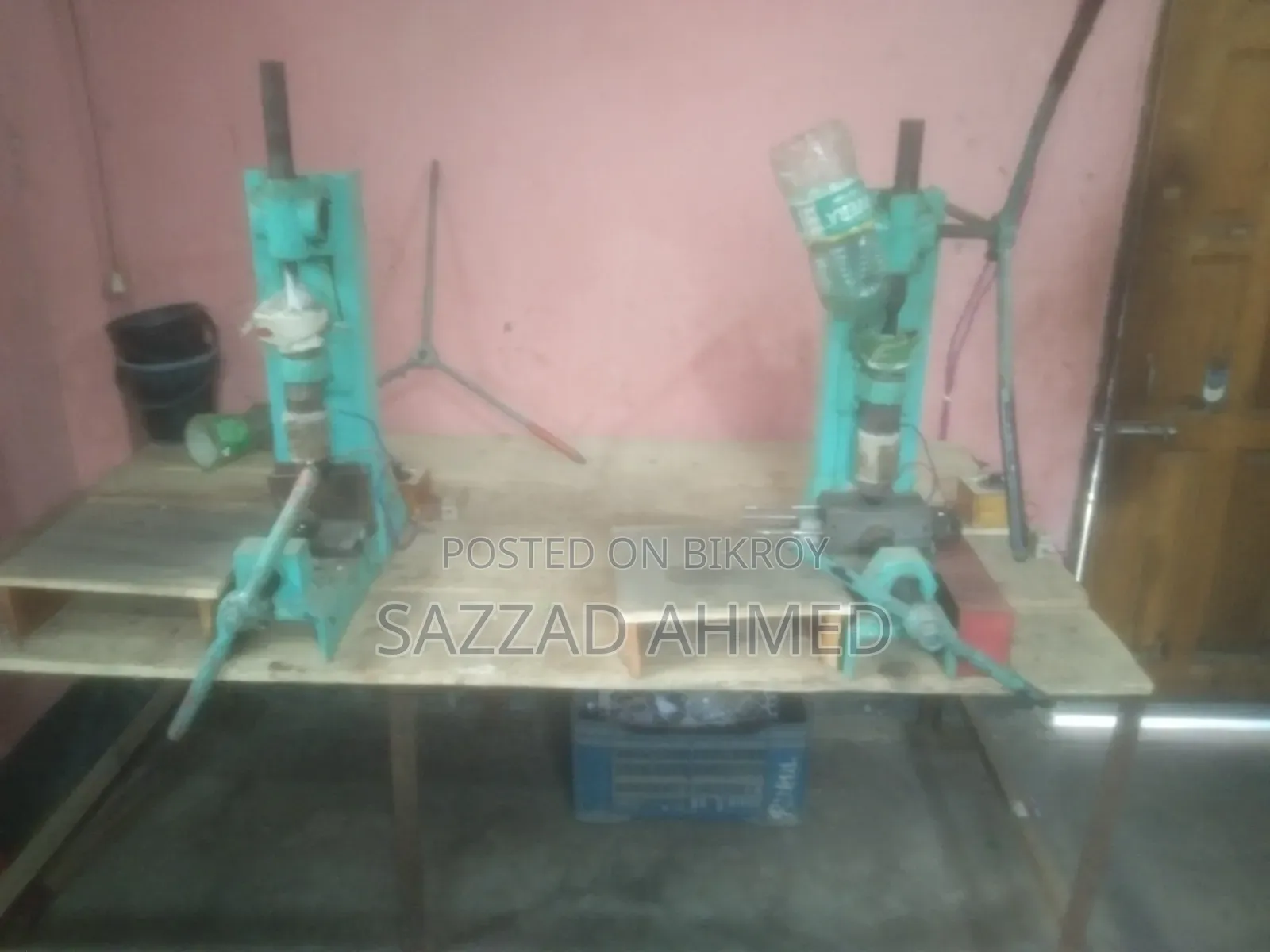 2 Plastic-type machines for sale