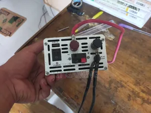 Yongfa 4 In1 1000w Solar Inverter+ Bettery Charger + Auto Cut Off Ups