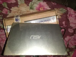 Laptop 8GB Intel SSD 128GB