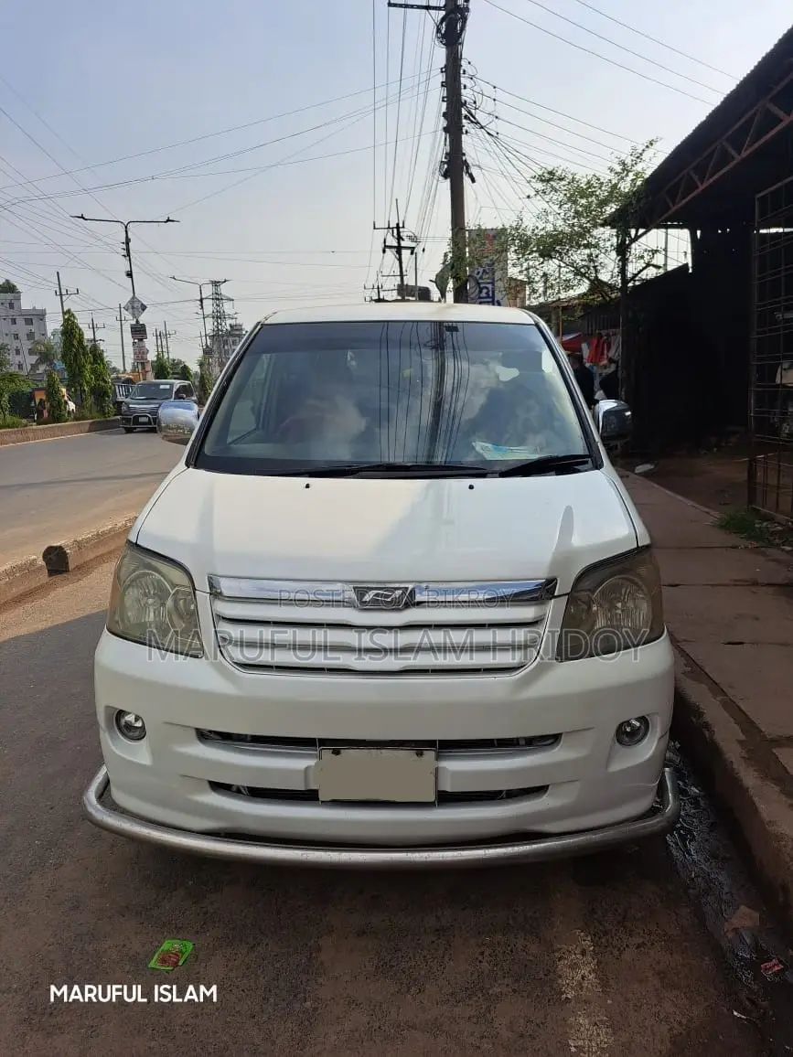 Toyota Noah 2.0 FWD (8 Seater) 2003 Pearl