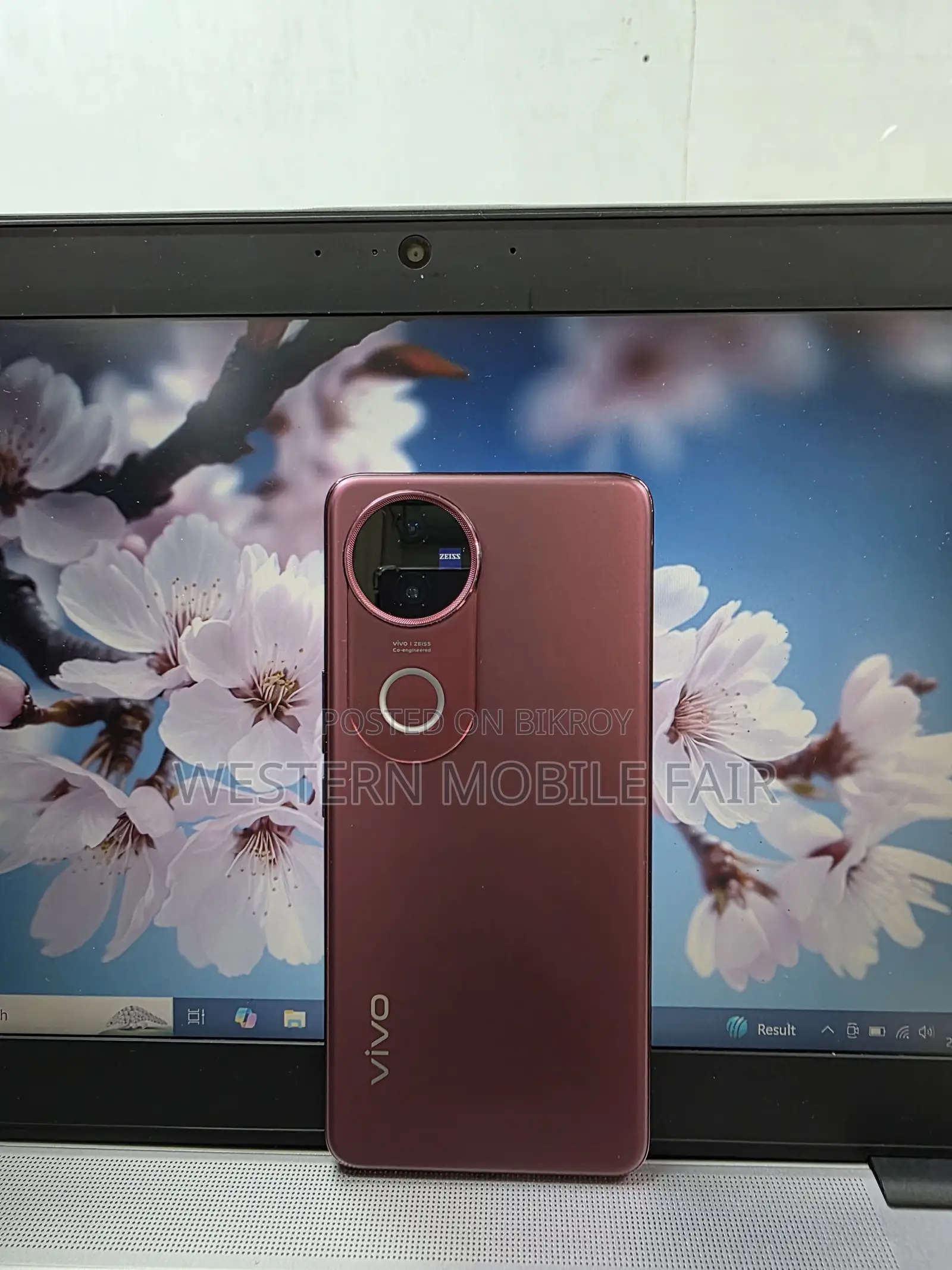 Vivo V50 256 GB Red