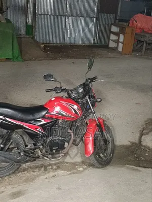 Suzuki Hayate 2018 Red