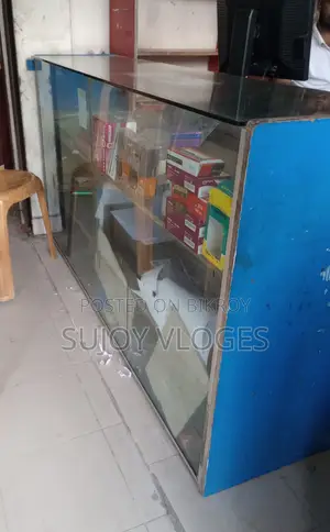 Glass Counter