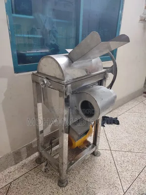 Nut Shelling Machine