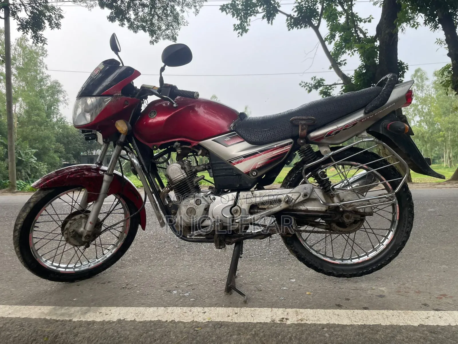 Yamaha 2006 Red