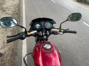 Yamaha 2006 Red