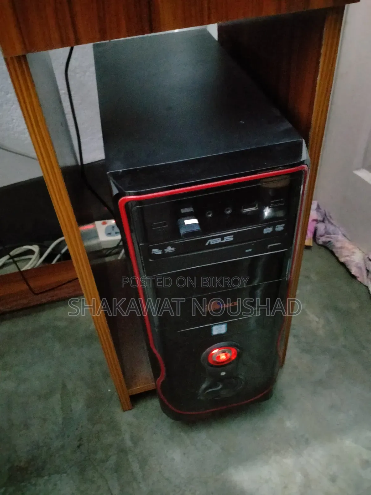 Desktop Computer 4GB Intel Core i3 HDD+SSD 1T