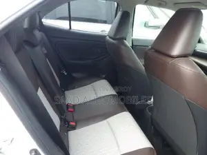 Toyota Yaris Cross 1.5 Hybrid AWD 2021 Pearl
