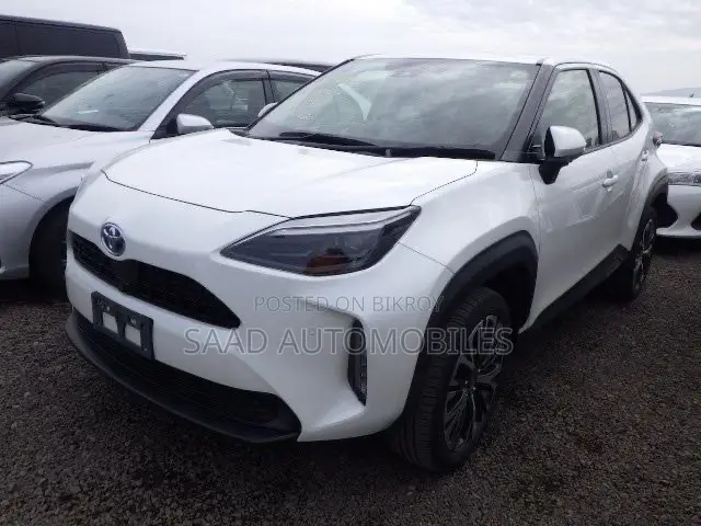 Toyota Yaris Cross 1.5 Hybrid AWD 2021 Pearl