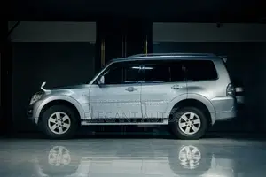 Mitsubishi Pajero Super Exceed 2006 Silver
