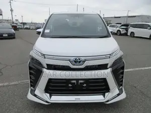 Toyota Voxy 2021 Pearl