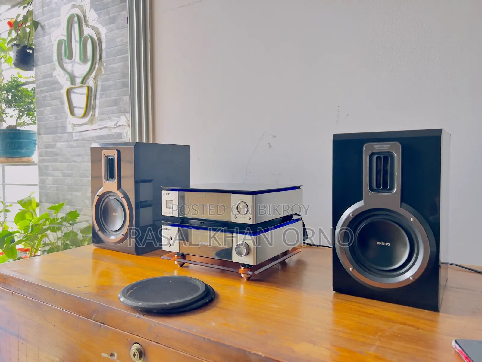 Phillips Bookshelf Sound System Price Almost Fixed.