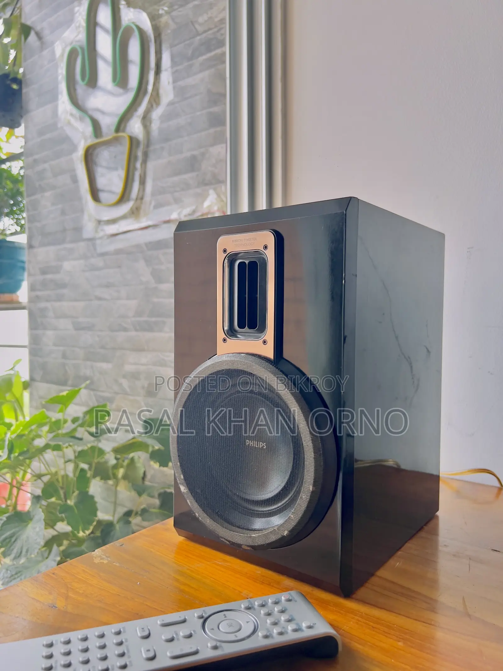 Phillips Bookshelf Sound System Price Almost Fixed.