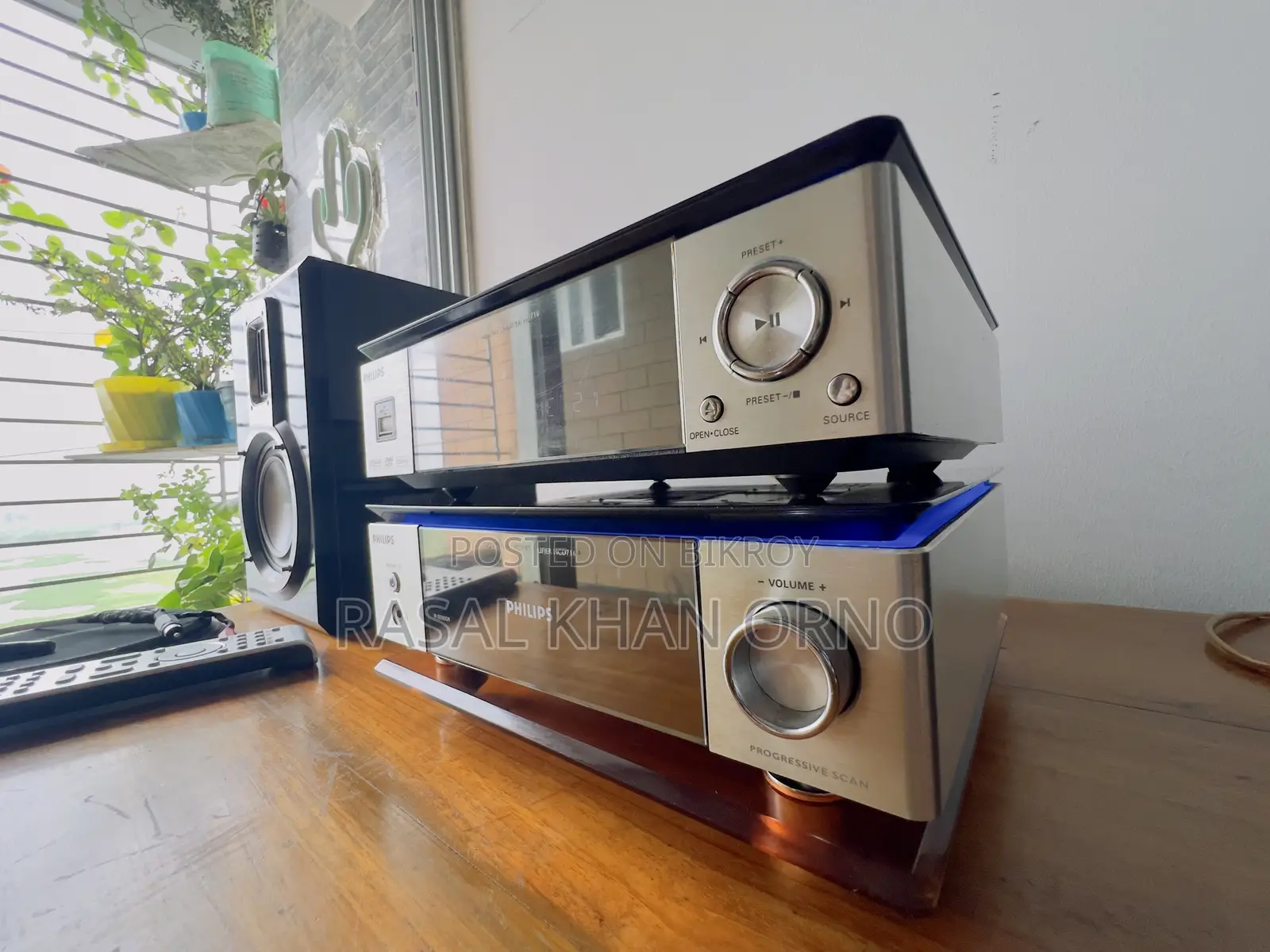 Phillips Bookshelf Sound System Price Almost Fixed.