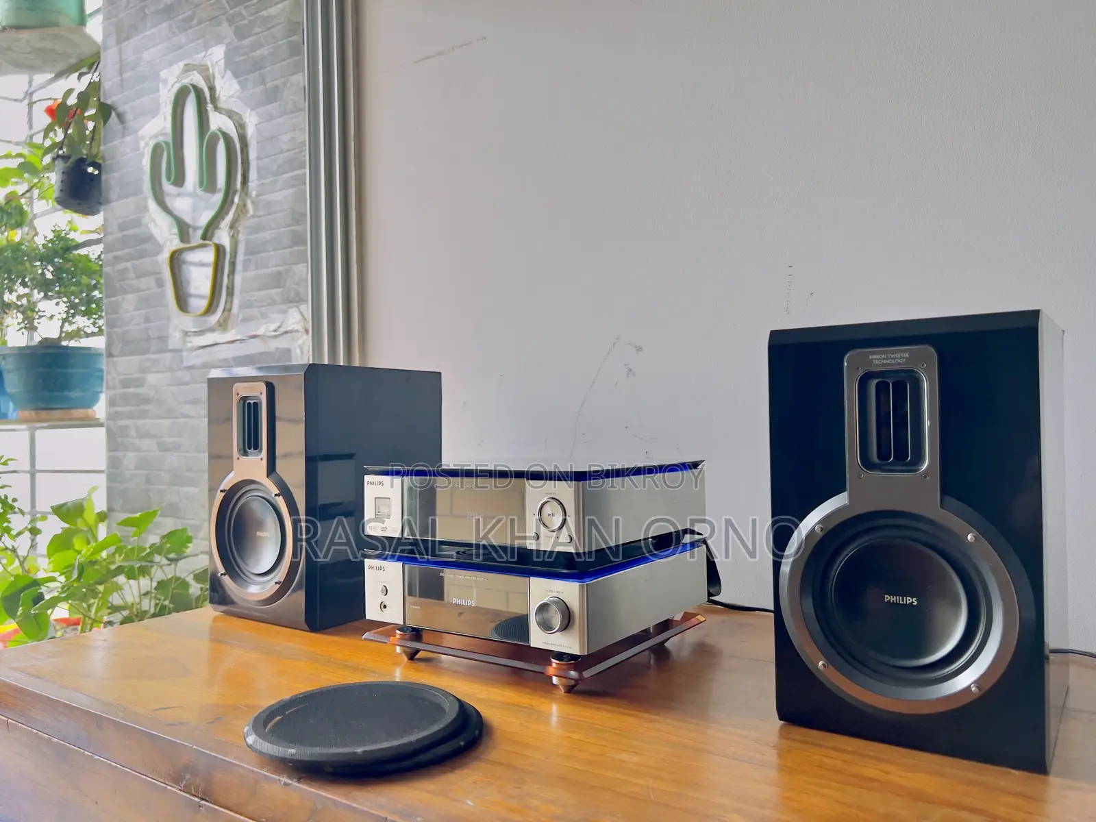 Phillips Bookshelf Sound System Price Almost Fixed.