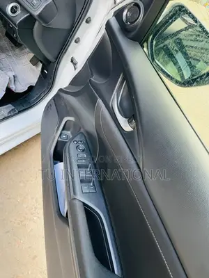 Honda Insight LX 2021 White