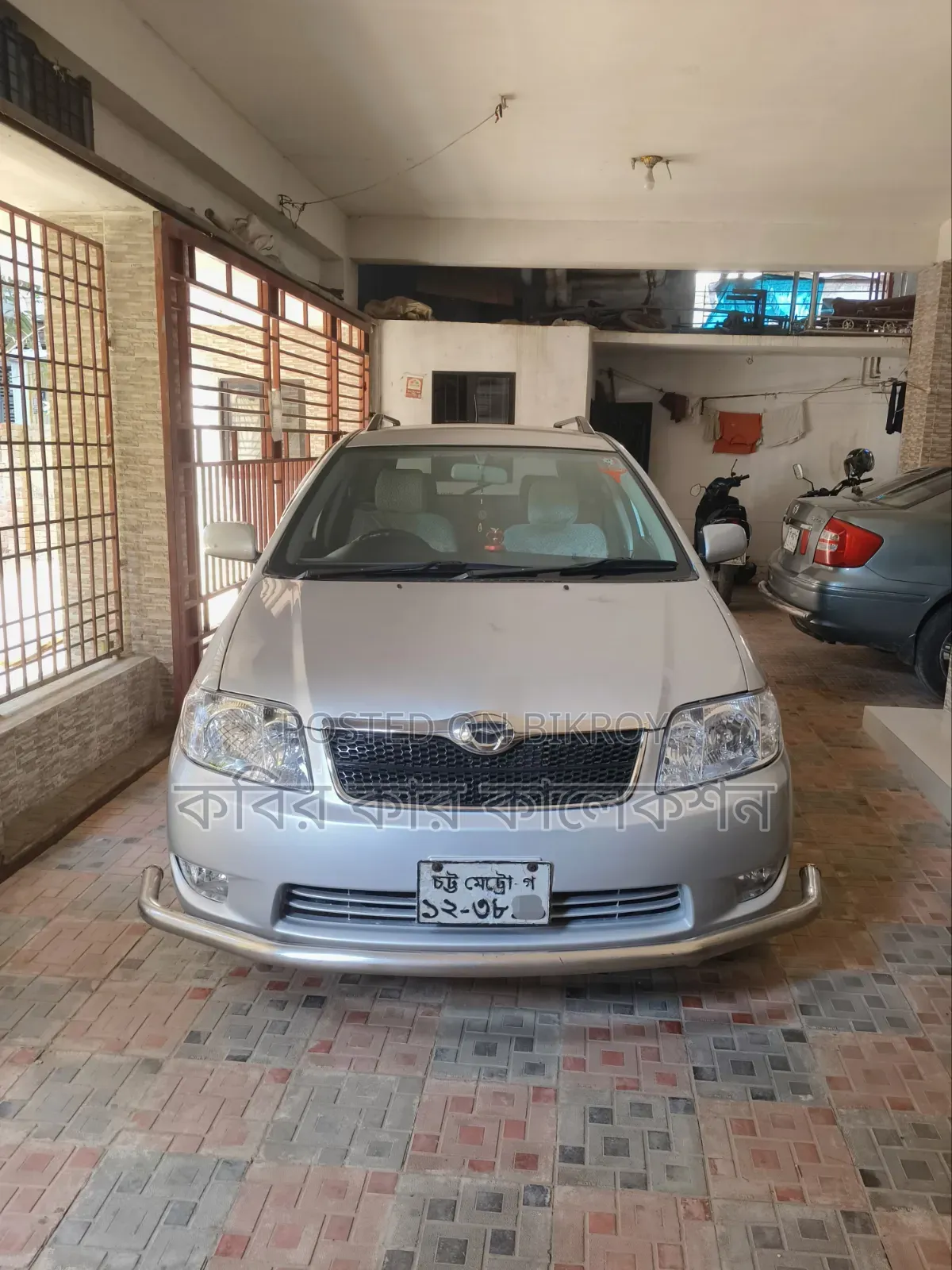 Toyota Corolla 2004 Silver