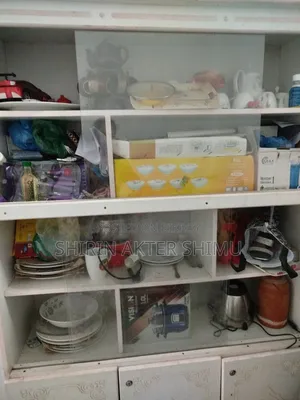 শোকেস সেল করতে চাই