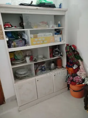 শোকেস সেল করতে চাই
