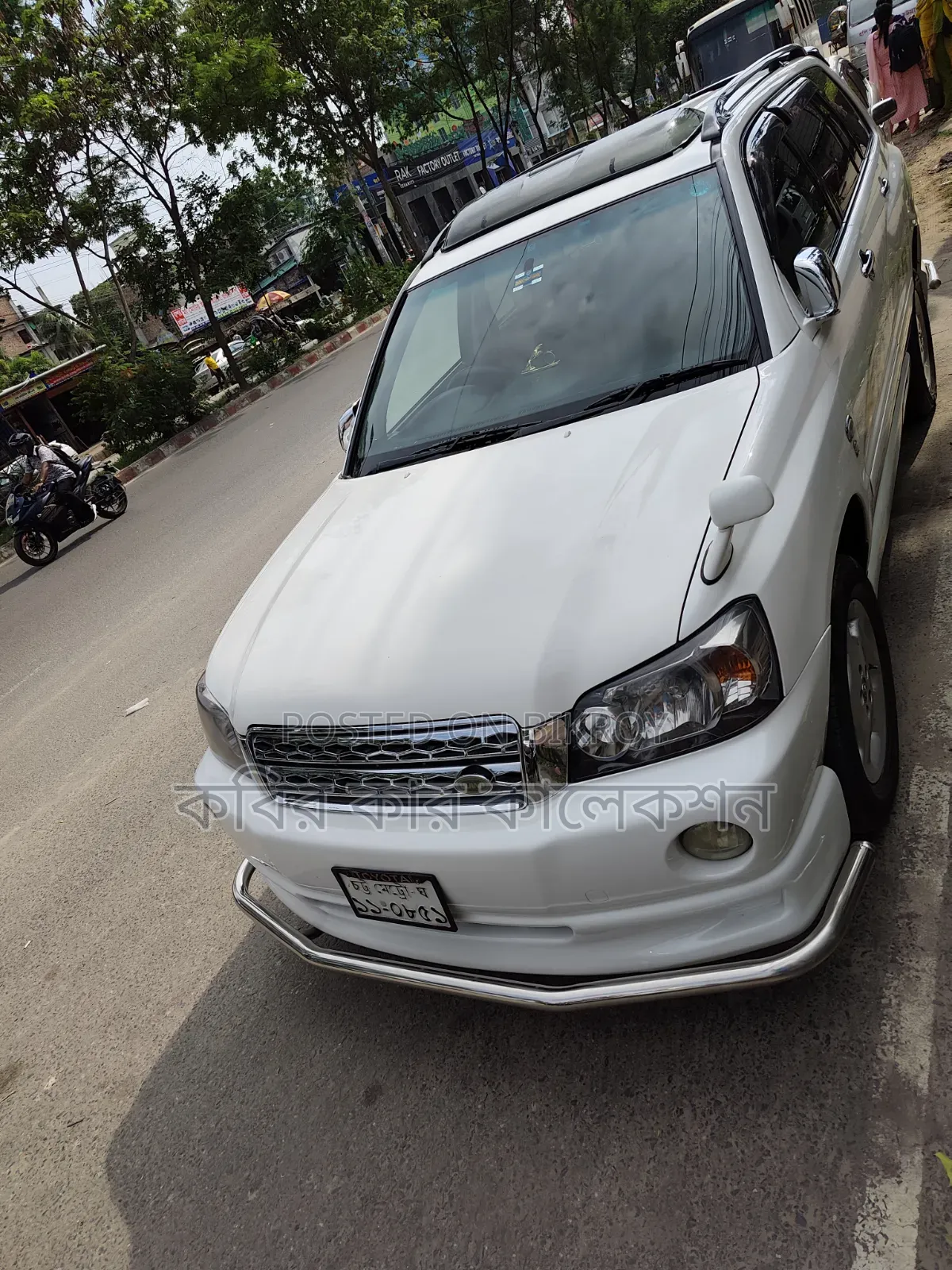 Toyota Kluger 2003 White